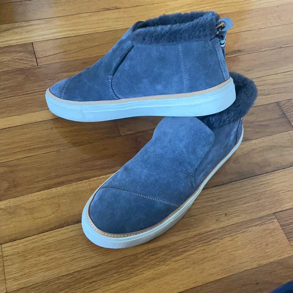 Toms Paxton shoes - size 8 1/2